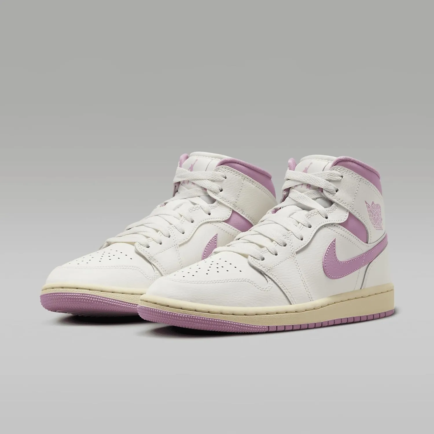 Nike Women's Air Jordan 1 Mid Shoes