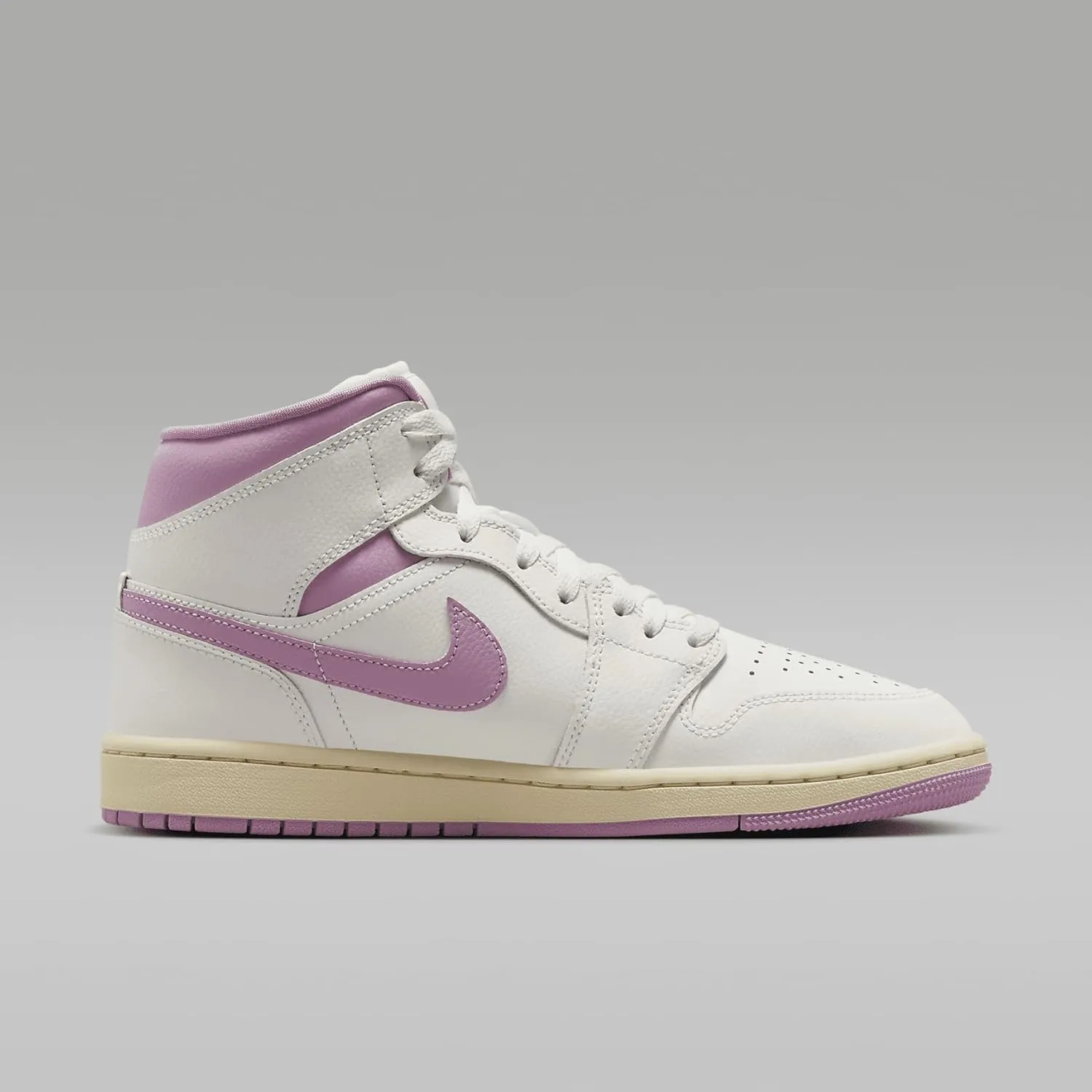 Nike Women's Air Jordan 1 Mid Shoes