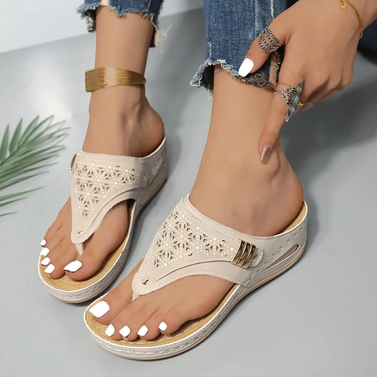 Orthopedic Sandals for Women,2025 Arch Support Wedge Casual Comfortable Orthopedic Flat Open Toe Platform Non-Slip Summer Beach Sandals Dress Shoes